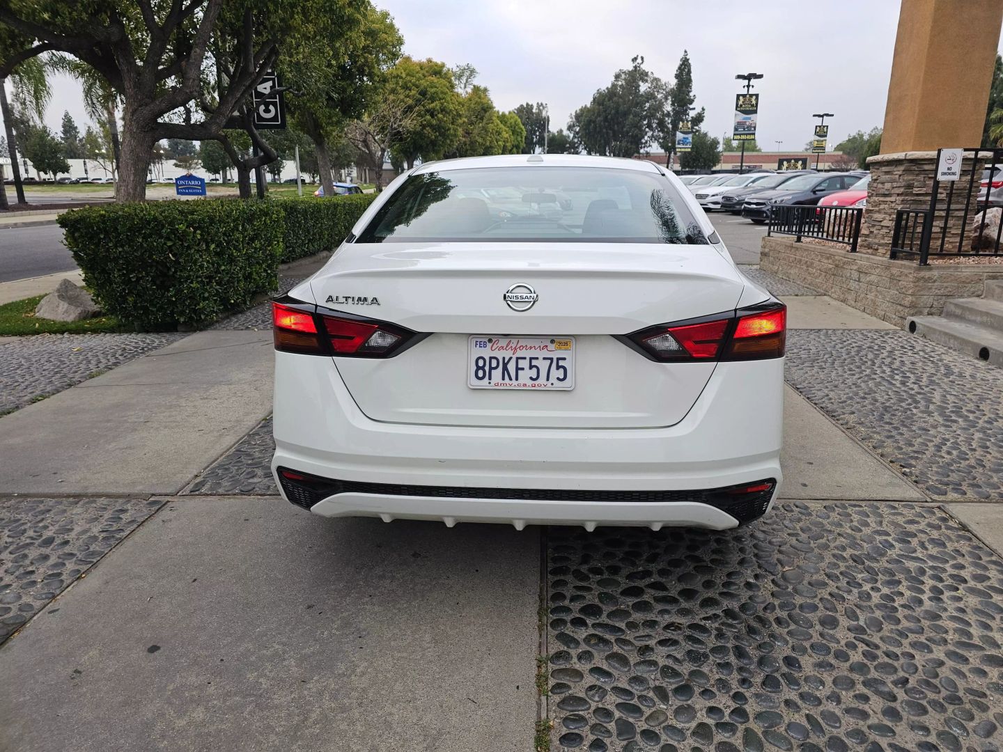 Vehicle image 6 of 25