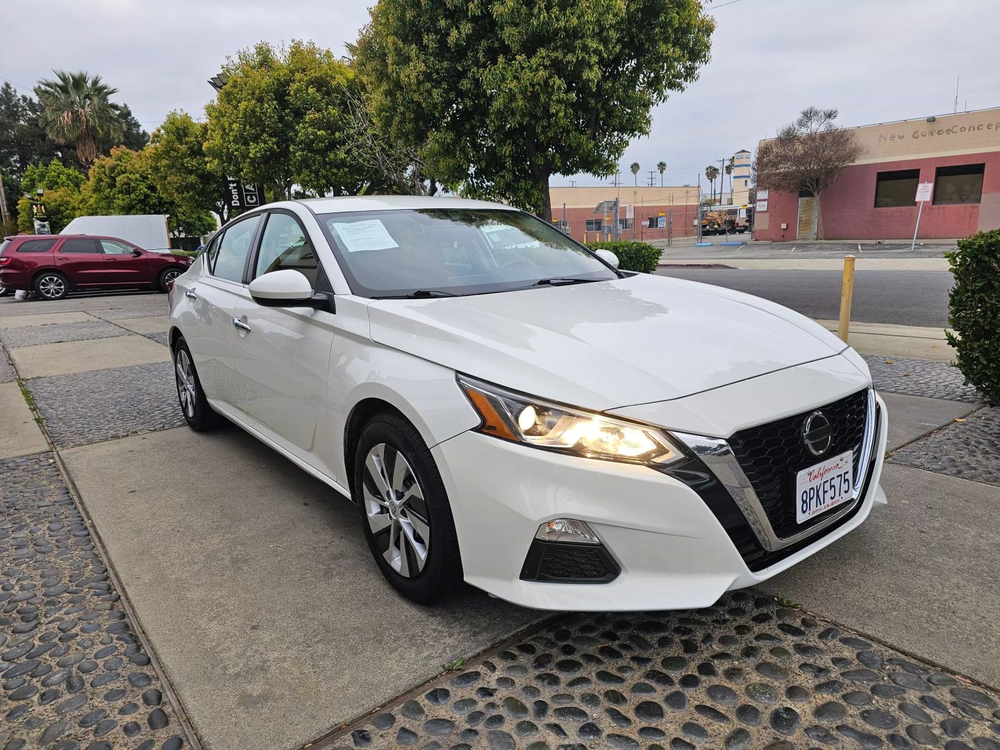 Vehicle image 3 of 25