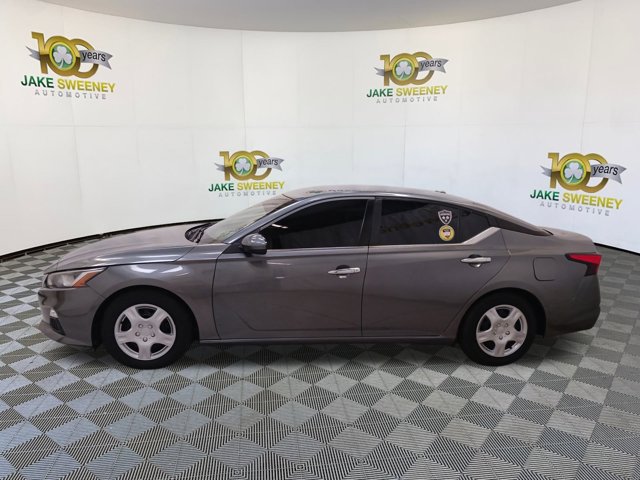 Vehicle image 8 of 25