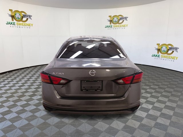 Vehicle image 6 of 25