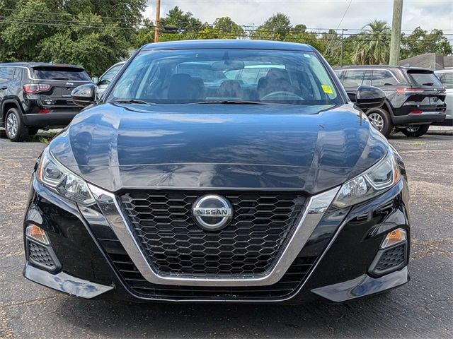 Vehicle image 2 of 26