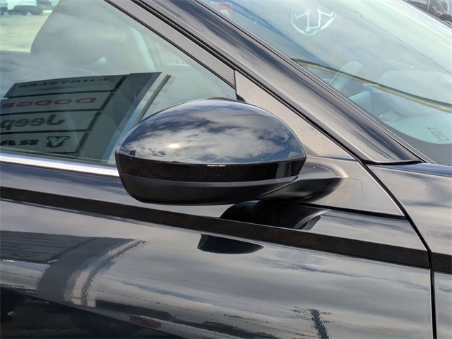 Vehicle image 25 of 26