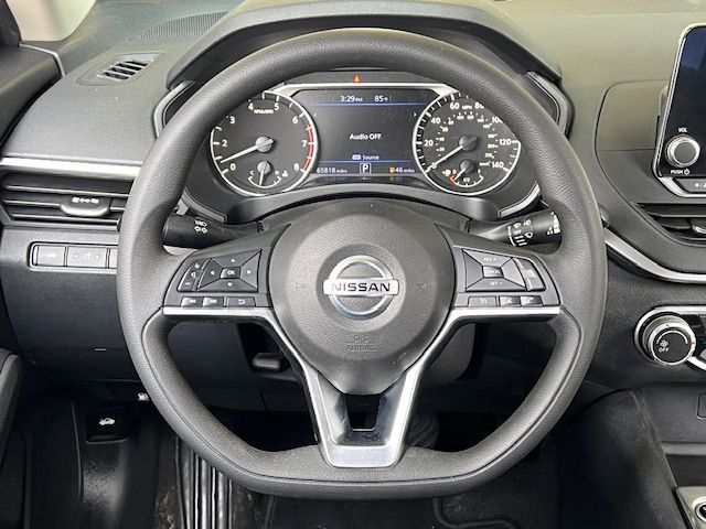 Vehicle image 24 of 34