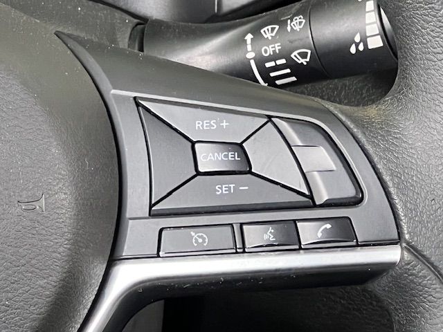 Vehicle image 26 of 34