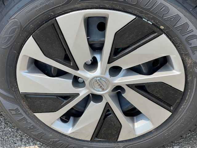 Vehicle image 11 of 34