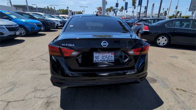 2020 Nissan Altima 2.5 S Image 27 of 32