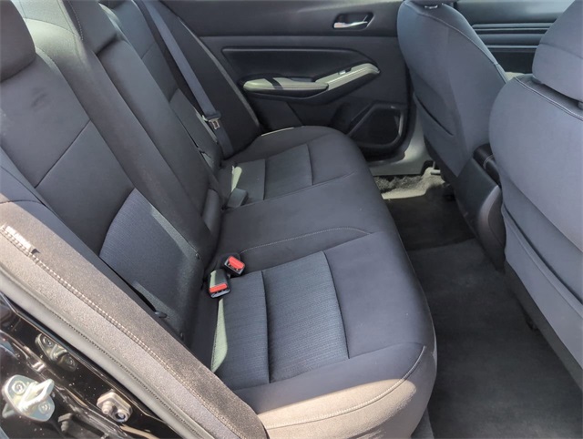 2020 Nissan Altima 2.5 S Image 11 of 32