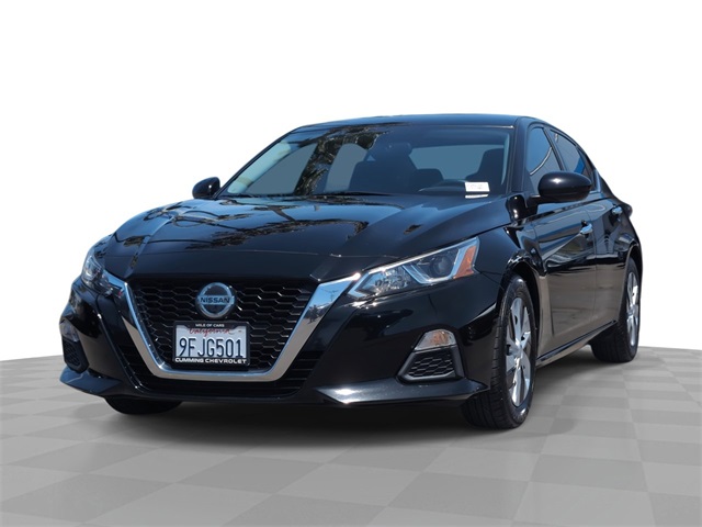 2020 Nissan Altima 2.5 S Image 2 of 32