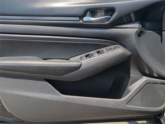 2020 Nissan Altima 2.5 S Image 22 of 32