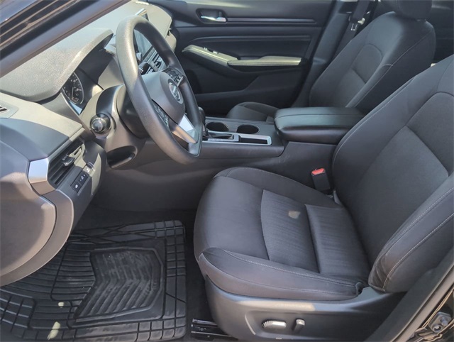 2020 Nissan Altima 2.5 S Image 14 of 32