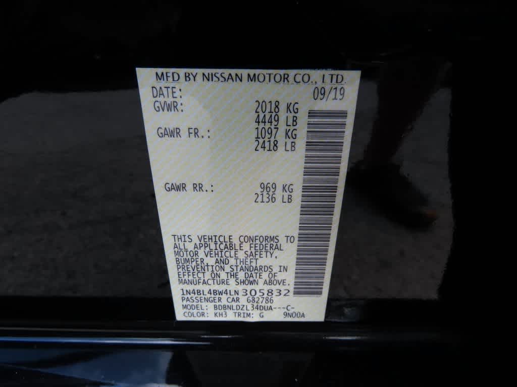 Vehicle image 23 of 26