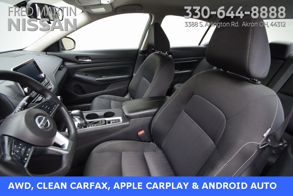 Vehicle image 14 of 30