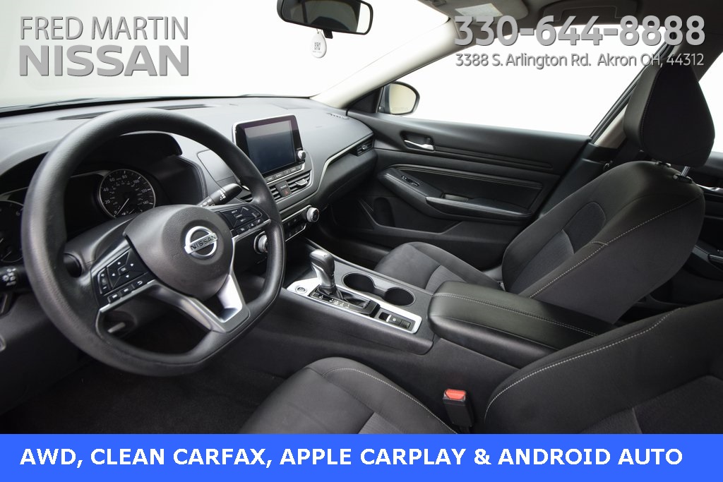 Vehicle image 17 of 30