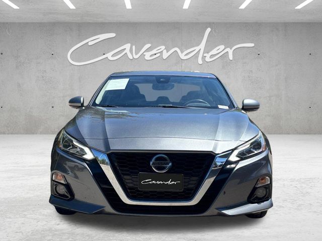 2020 Nissan Altima 2.5 SL Image 2 of 30