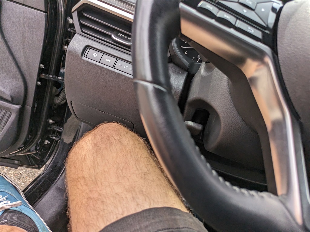 Vehicle image 20 of 27
