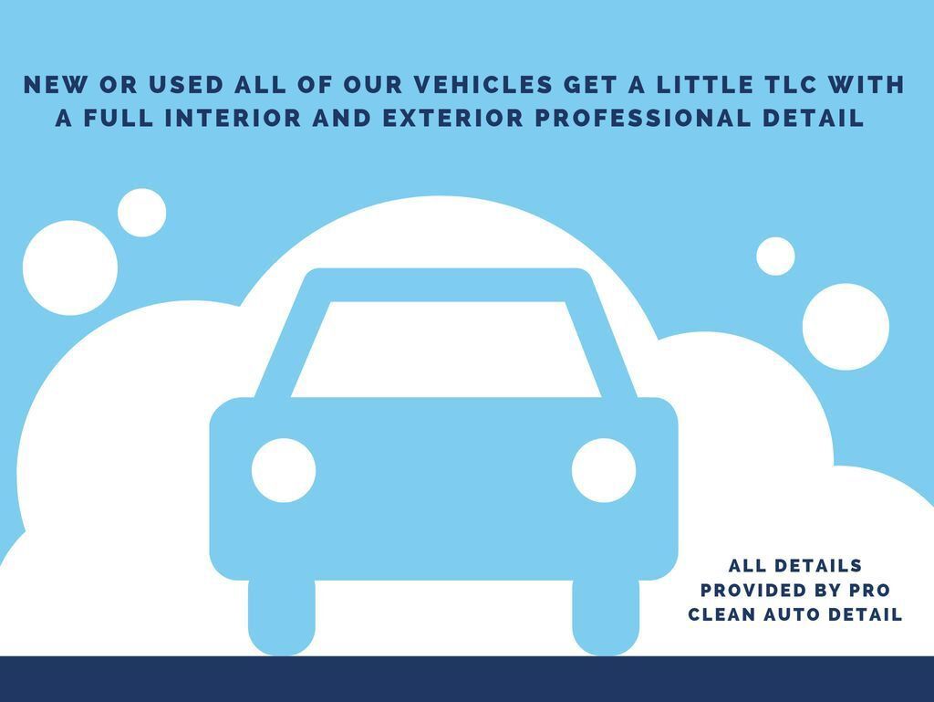 Vehicle image 41 of 43