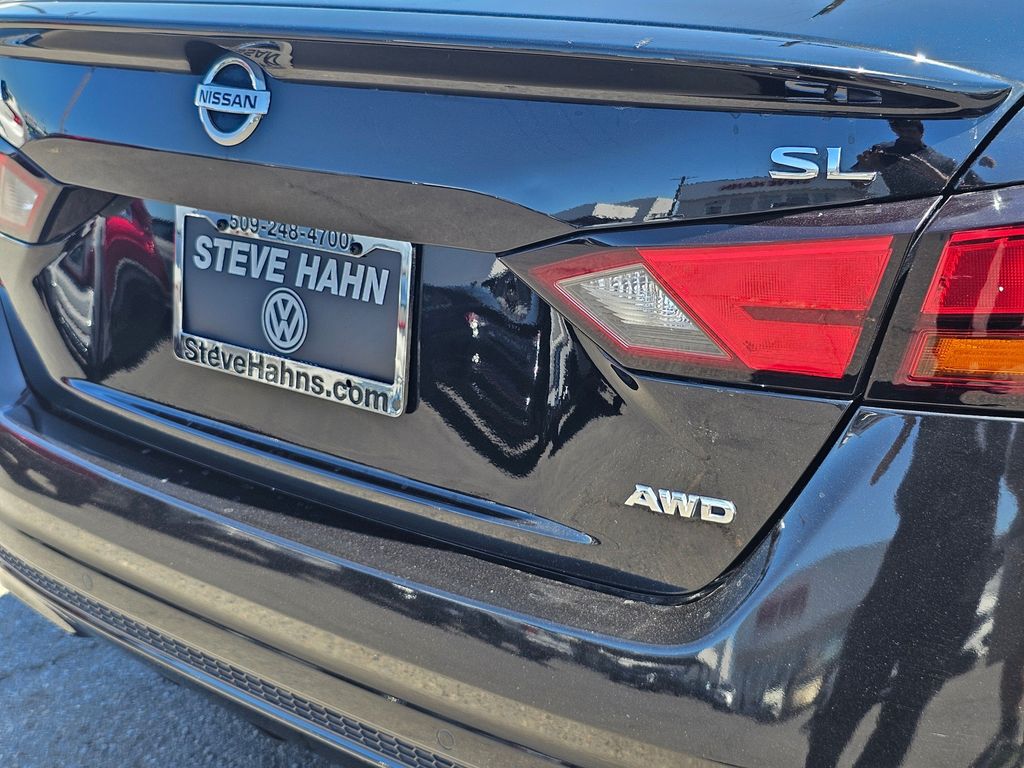 Vehicle image 36 of 43