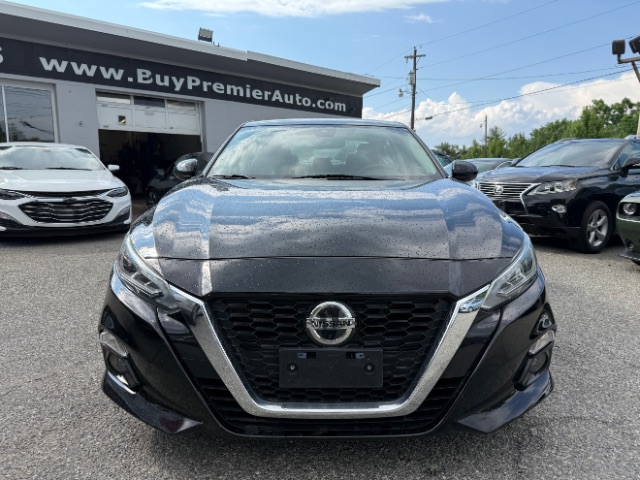 Vehicle image 5 of 17