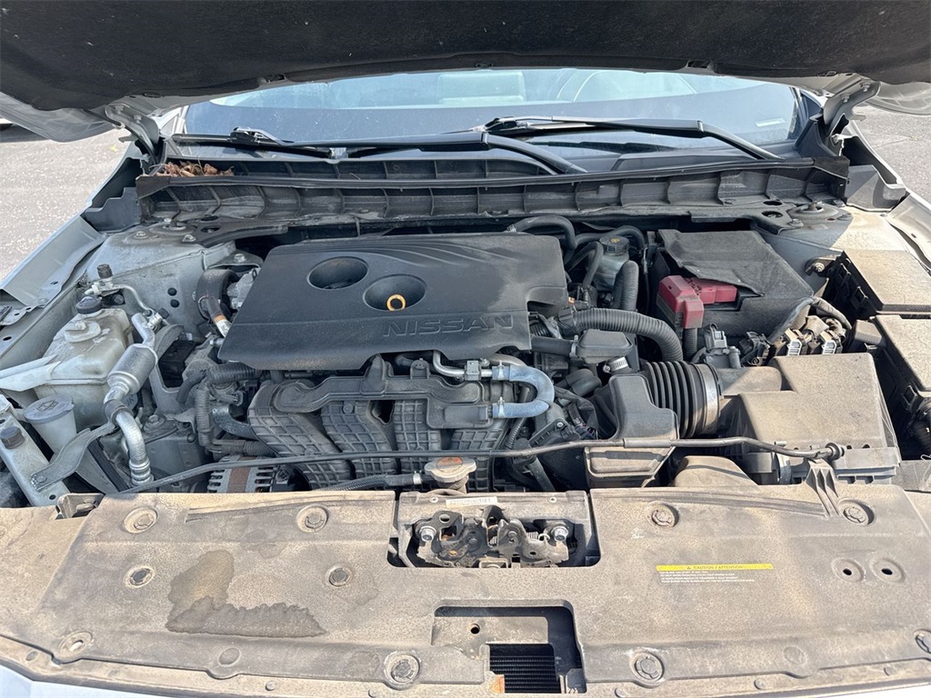 Vehicle image 9 of 24
