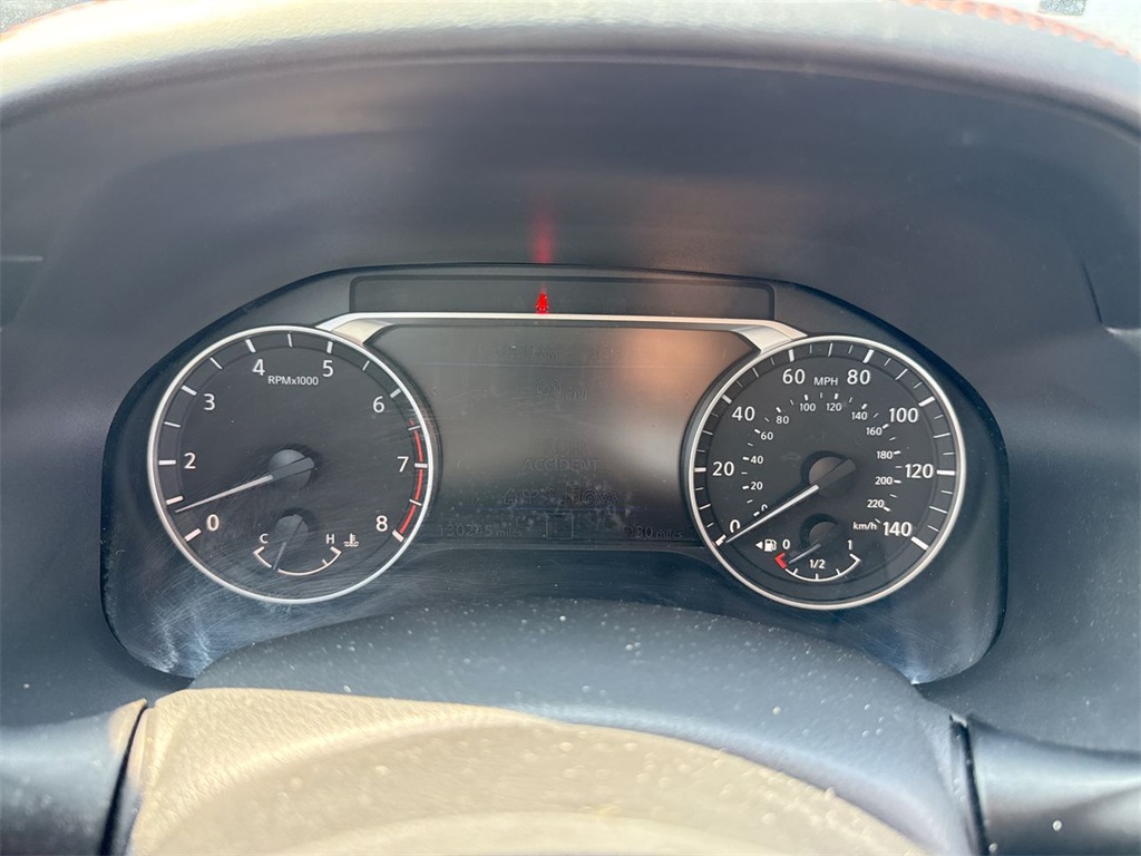 Vehicle image 16 of 24