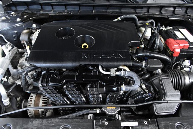 Vehicle image 7 of 32