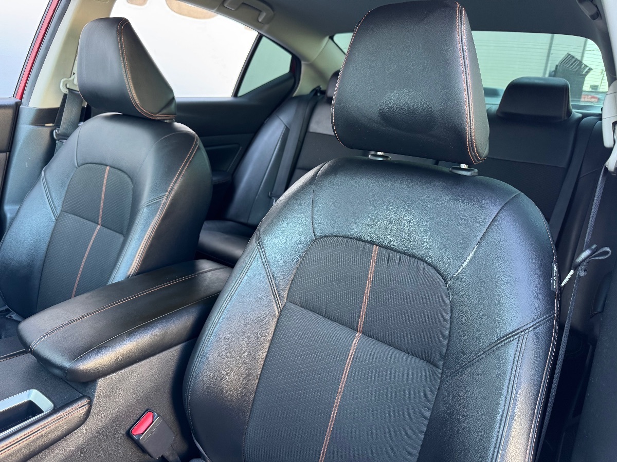 Vehicle image 10 of 17