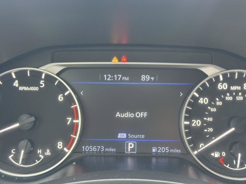 Vehicle image 16 of 23
