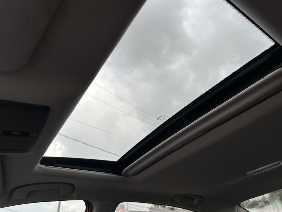 Vehicle image 23 of 23