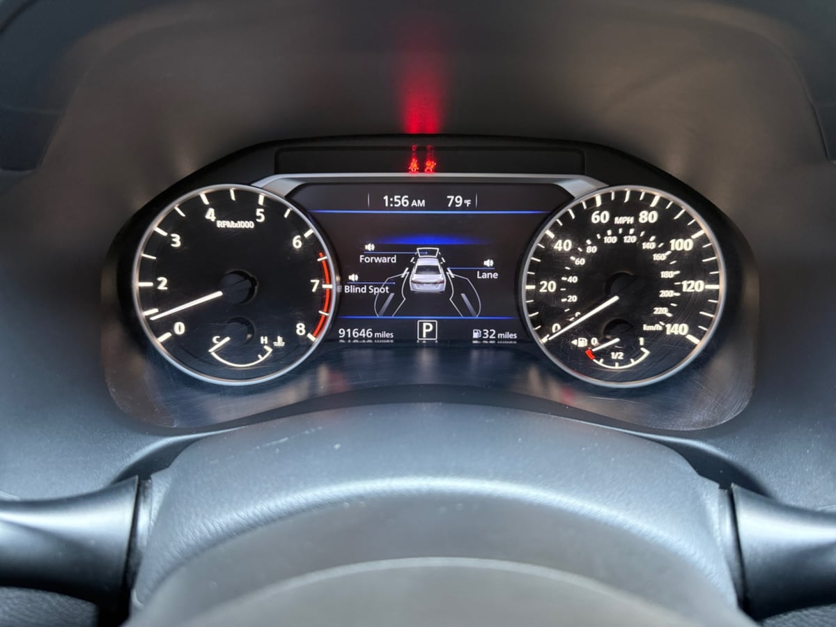 Vehicle image 16 of 20