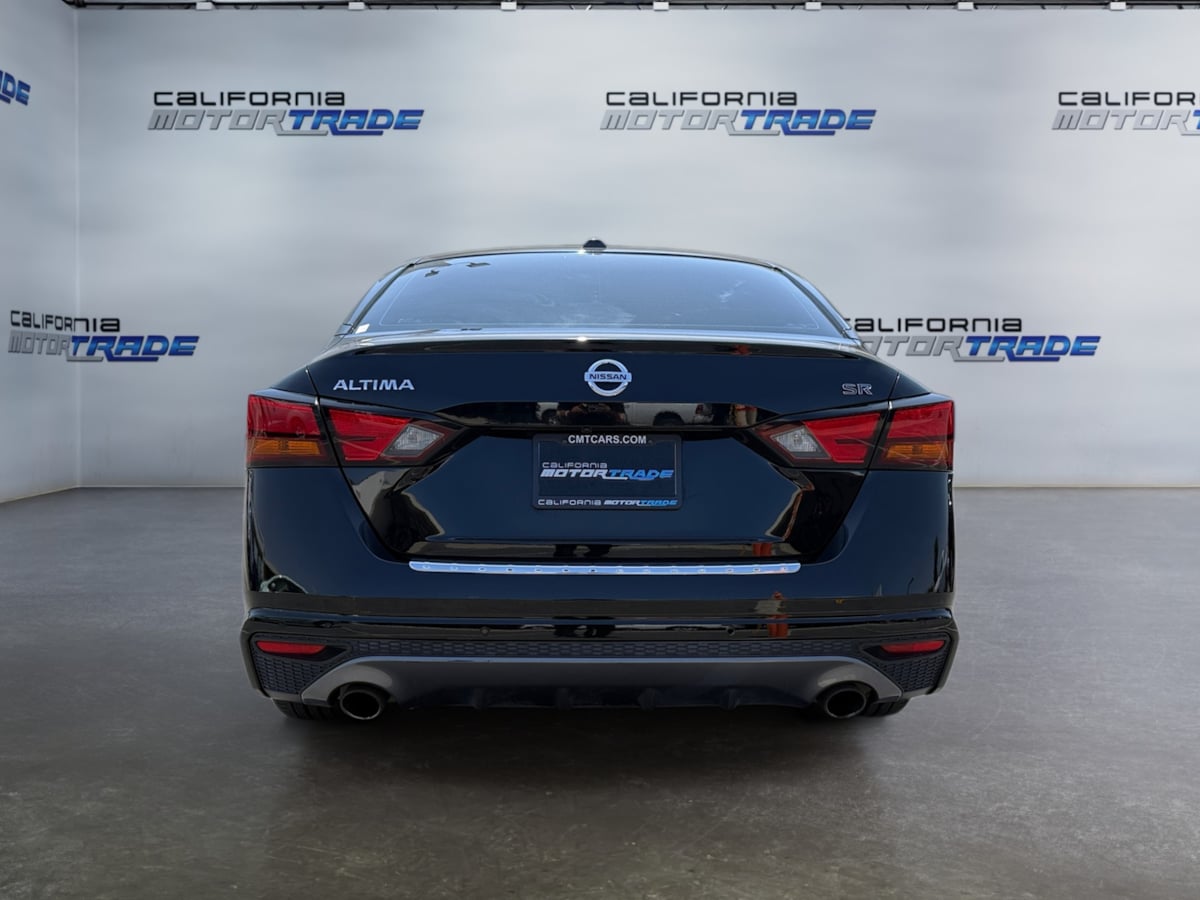 Vehicle image 6 of 20