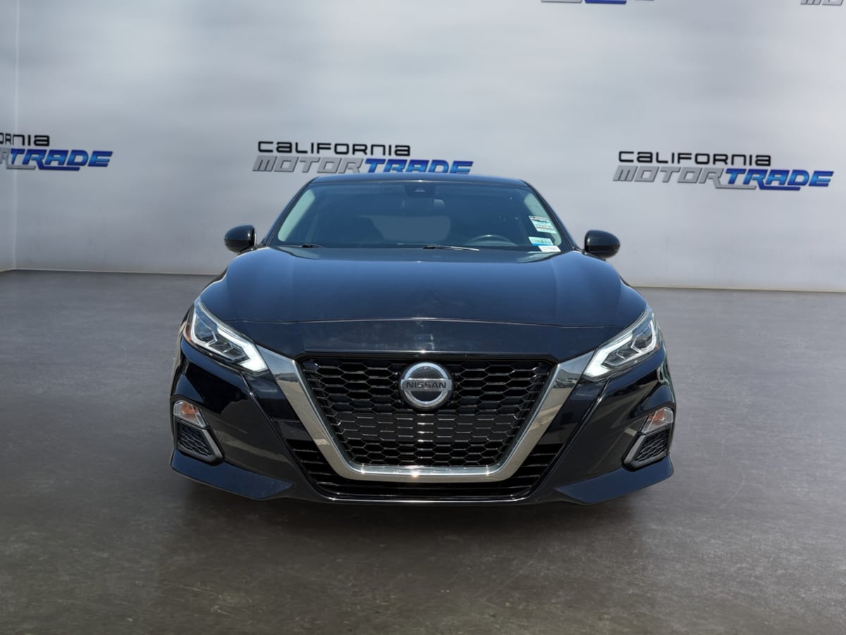 Vehicle image 2 of 20
