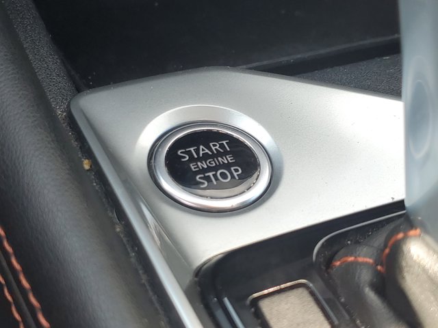 Vehicle image 22 of 31