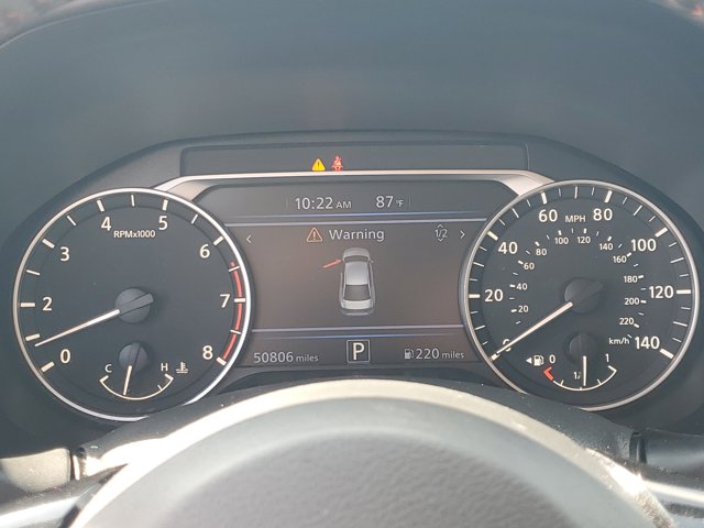 Vehicle image 15 of 31