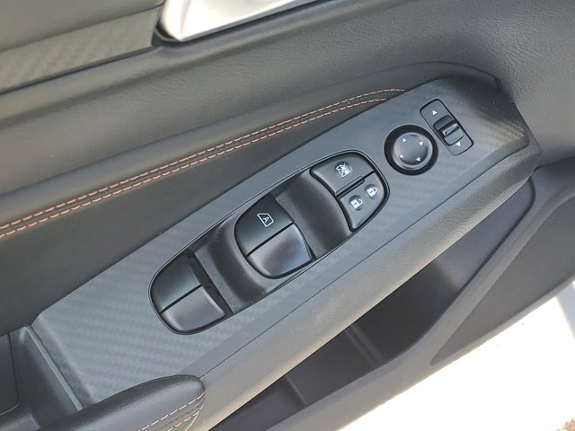 Vehicle image 20 of 31