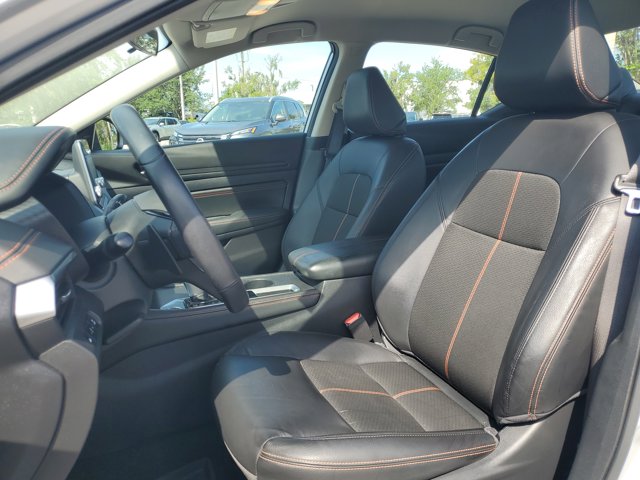 Vehicle image 8 of 31