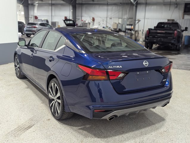 Vehicle image 6 of 19