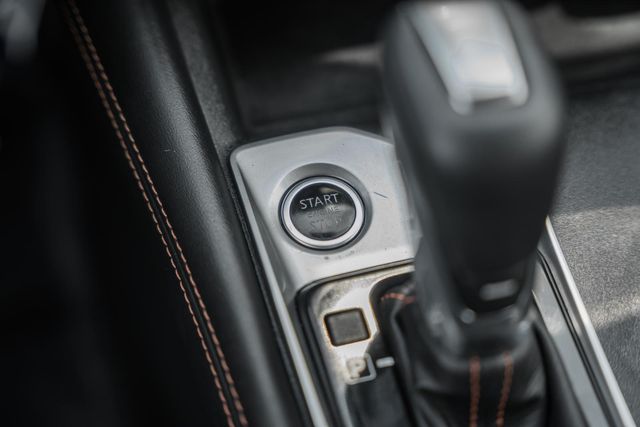 Vehicle image 26 of 42