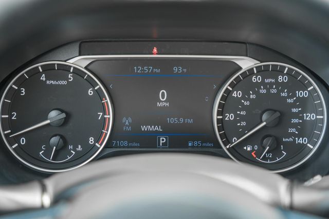 Vehicle image 41 of 42