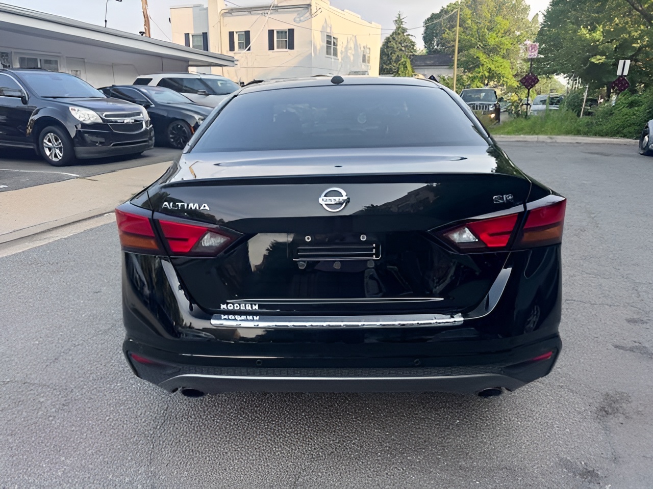 Vehicle image 24 of 25
