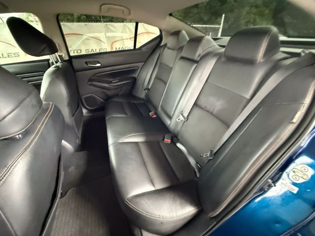 Vehicle image 19 of 48