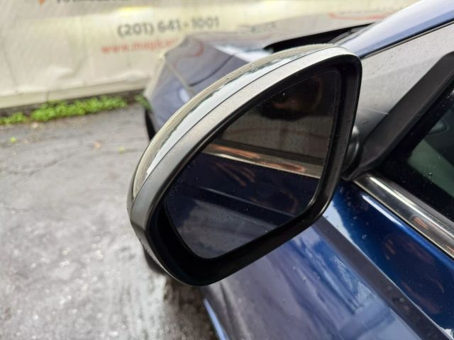 Vehicle image 36 of 48