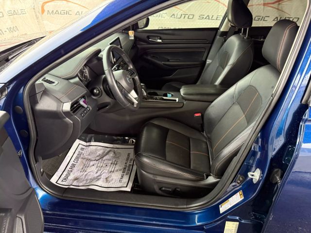 Vehicle image 15 of 48