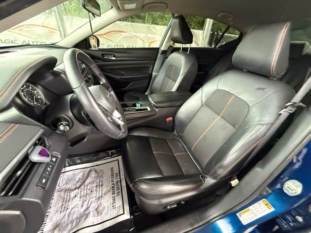 Vehicle image 16 of 48
