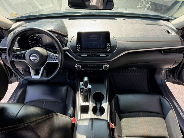 Vehicle image 12 of 42