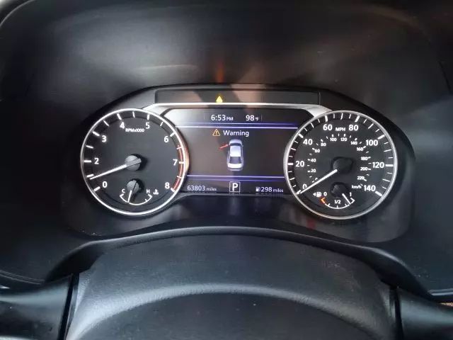 Vehicle image 40 of 46