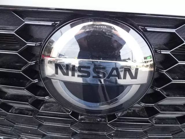 Vehicle image 24 of 46