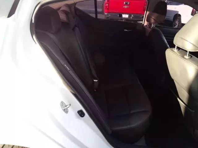 Vehicle image 26 of 46