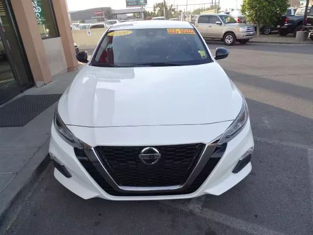 Vehicle image 16 of 46