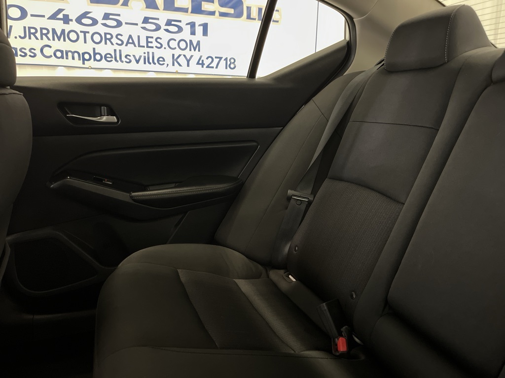 2020 Nissan Altima 2.5 SV Image 15 of 44