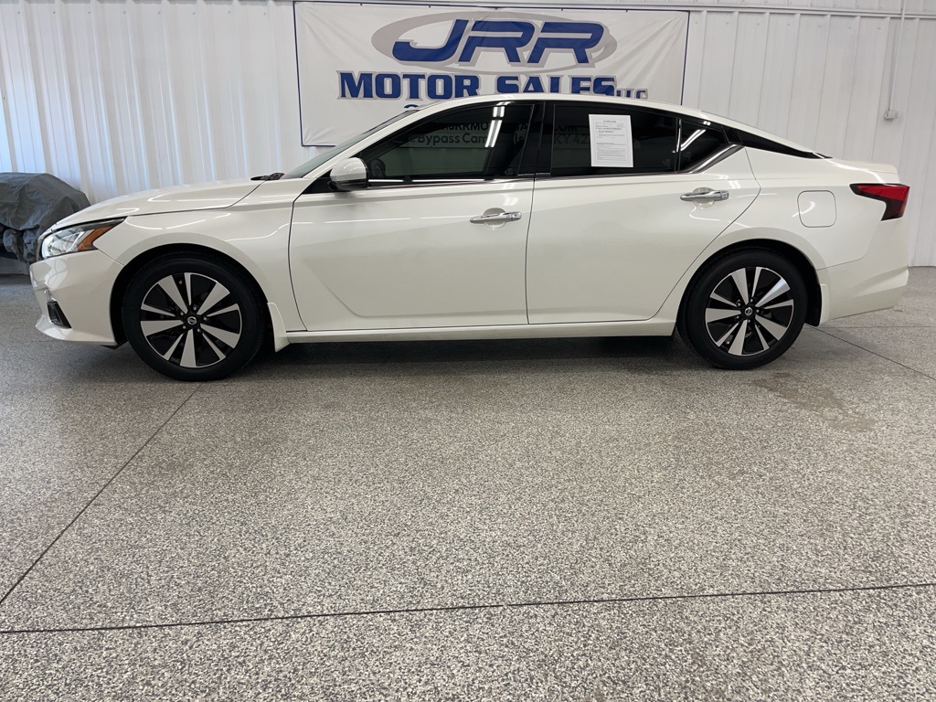 2020 Nissan Altima 2.5 SV Image 8 of 44